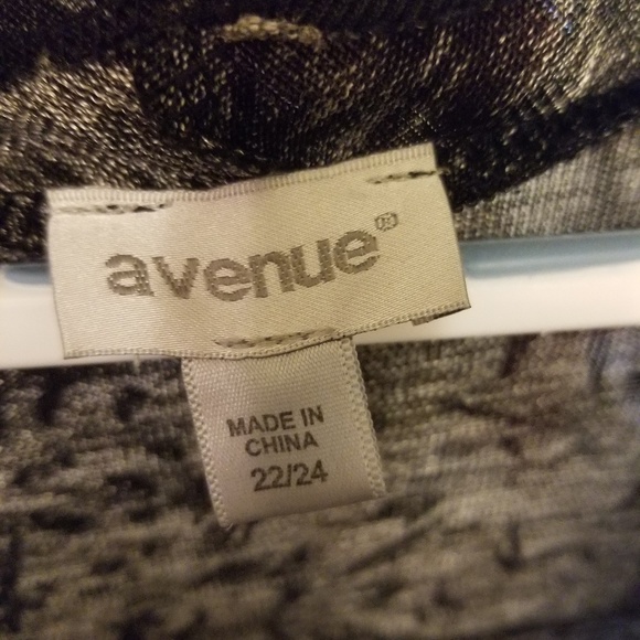 Sweater - Picture 3 of 3